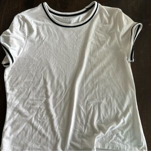 Athleta crop T-shirt, size large, GUC